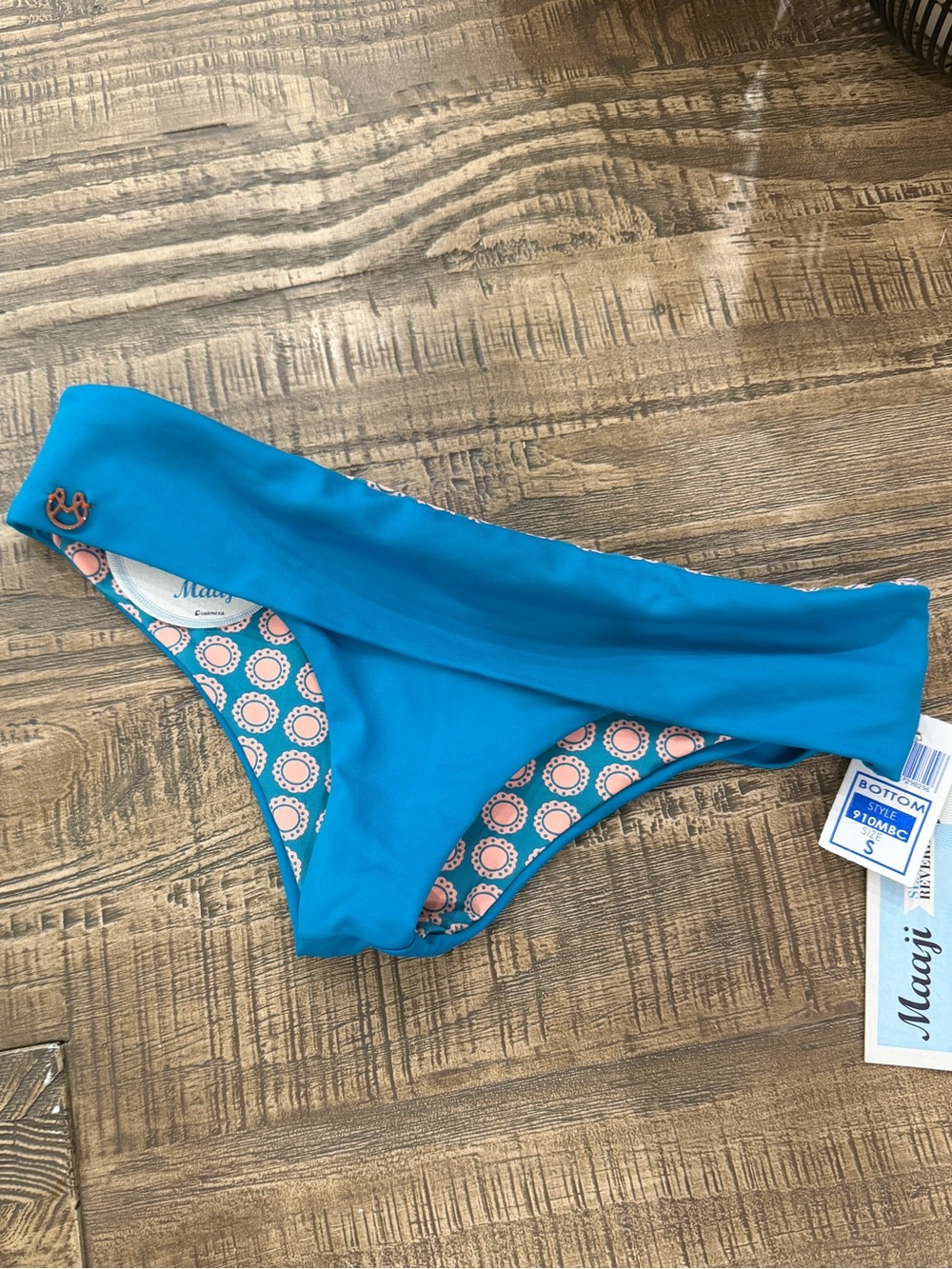 (BOTTOMS) Maaji Seaside Reversible Bikini Bottoms- Small.